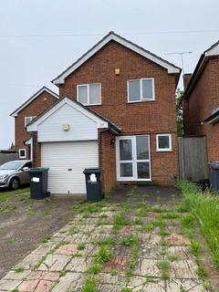 3 bedroom detached house to rent, Emerald Road, Luton LU4