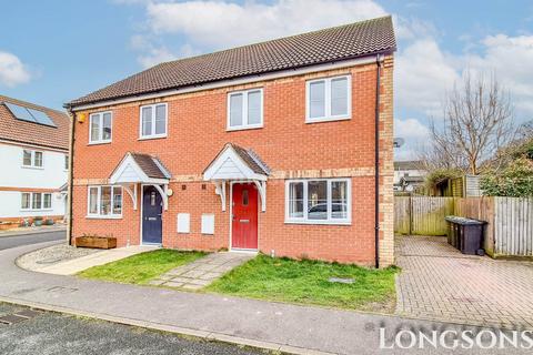 3 bedroom semi-detached house to rent, Bell Close, Marham