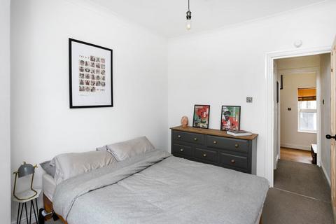 1 bedroom flat for sale, London E10