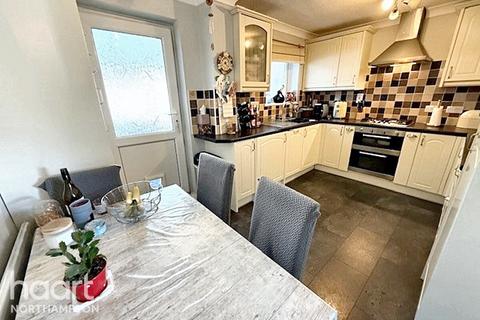 2 bedroom terraced house for sale, Kentstone Close, Northampton