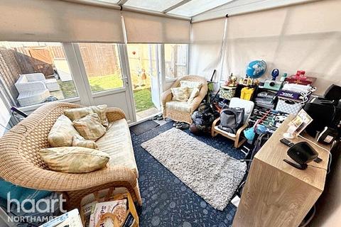 10 Kentstone Close, Northampton, NN2 8QW