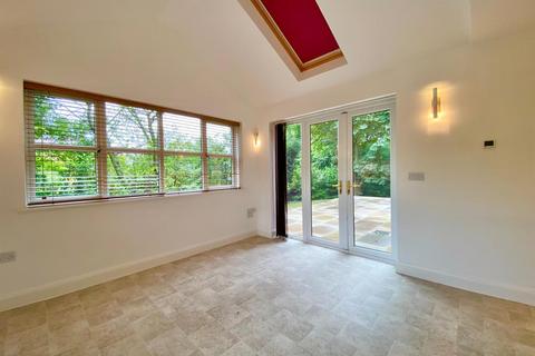 5 bedroom detached house for sale, Woodside Drive, Macclesfield