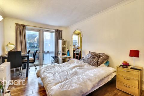 1 bedroom flat to rent, Cedar Road, Sutton