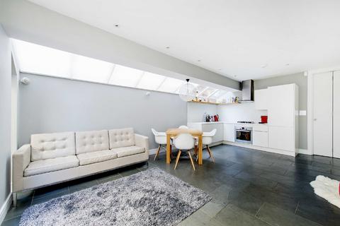 2 bedroom flat for sale, Stephendale Road, Fulham, London, SW6