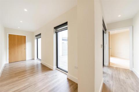 2, Tunstall Court Northcote Avenue, London, W5 3BS