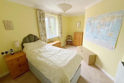 2 bedroom retirement property for sale, Banbury Road, Stratford-Upon-Avon