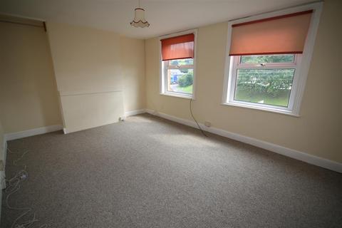 2 bedroom maisonette to rent, Exe Vale Terrace, Tiverton EX16