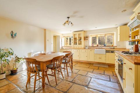 4 bedroom semi-detached house for sale, Marle Hill, Chalford