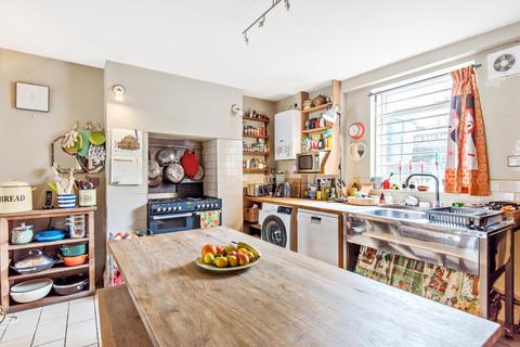 4 bedroom terraced house for sale, Lyndhurst Grove, Peckham, London