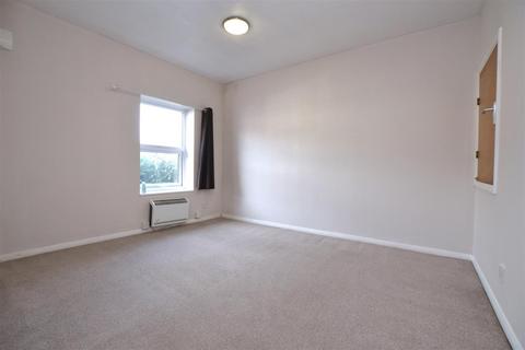 1 bedroom semi-detached house to rent, Shaftesbury Road