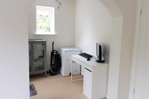 2 bedroom flat to rent, Hilda Wharf, Aylesbury HP20