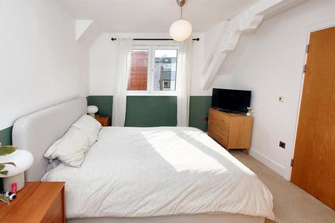 2 bedroom flat to rent, Calverley Street, Tunbridge Wells