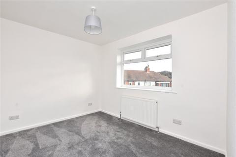 3 bedroom semi-detached house for sale, Oaklands Grove, Leeds, West Yorkshire