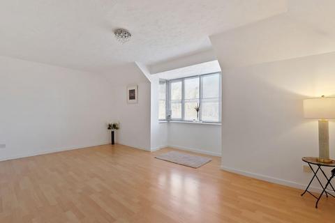 Studio for sale, Orchard Grove, Anerley, London