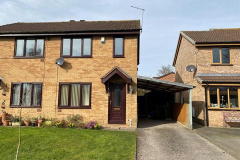 2 bedroom semi-detached house to rent, Chestnut Close, SY13 1UF