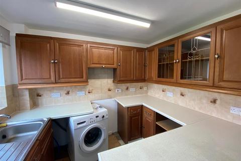 2 bedroom semi-detached house to rent, Chestnut Close, SY13 1UF