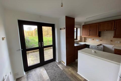 2 bedroom semi-detached house to rent, Chestnut Close, SY13 1UF