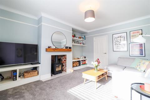 3 Third Avenue, Wakefield, WF1 2HX