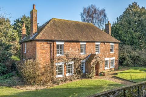 5 bedroom detached house for sale, Lynsted ME9