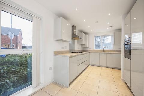40 Abberton Way, West Thurrock, Grays, RM20 3BB
