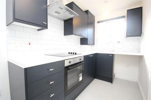 3 bedroom terraced house to rent, Mallards Road, Barking, IG11