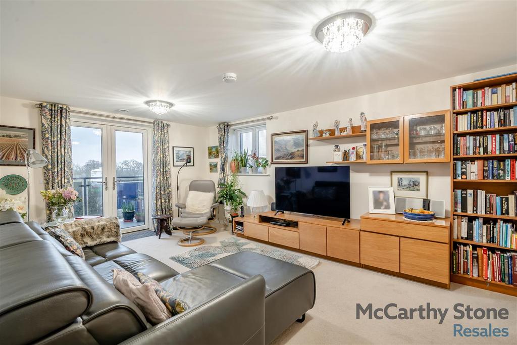8636061-interior02.jpg
