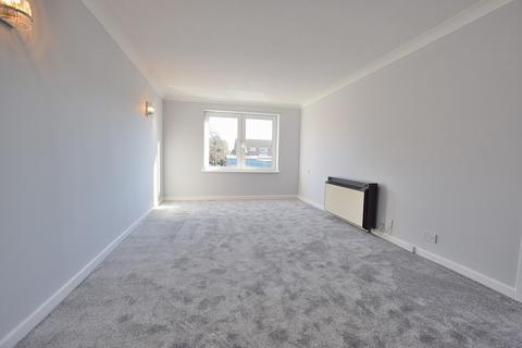 1 bedroom flat for sale, Station Road, New Milton, Hampshire. BH25 6HX