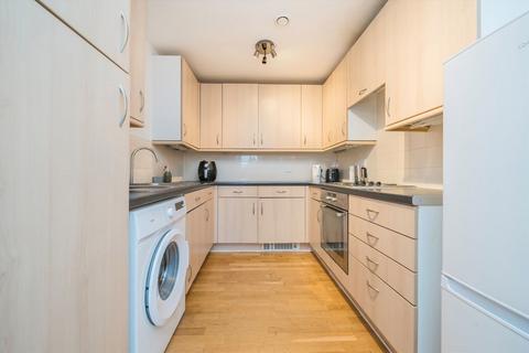 2 bedroom flat for sale, Horn Lane, London W3