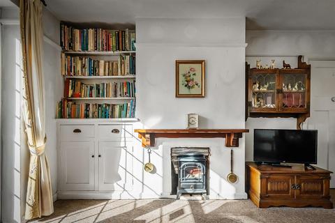 73 Stag Leys, Ashtead, KT21 2TL