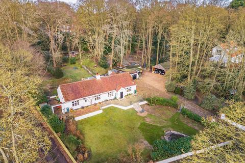 3 bedroom detached bungalow for sale, Hall Road, Cromer