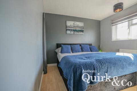 36 Cedar Road, Grays, RM16 4SX