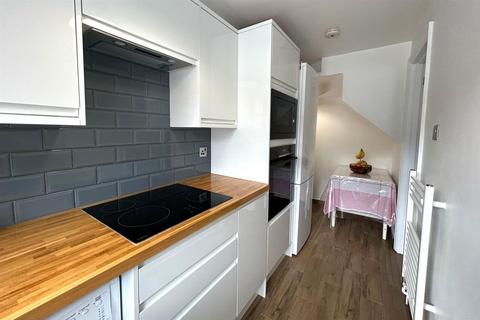 1 bedroom house for sale, Pendall Close, Cockfosters, EN4