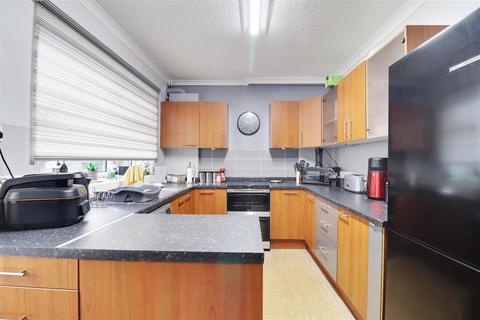 undefined, Wades Cottages, Gilberdyke