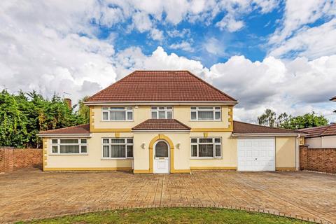 5 bedroom detached house for sale, Raleigh Way, Feltham TW13