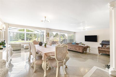 undefined, Totteridge Village, Totteridge, London, N20