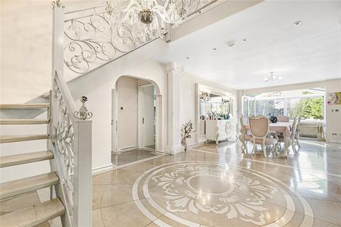 undefined, Totteridge Village, Totteridge, London, N20