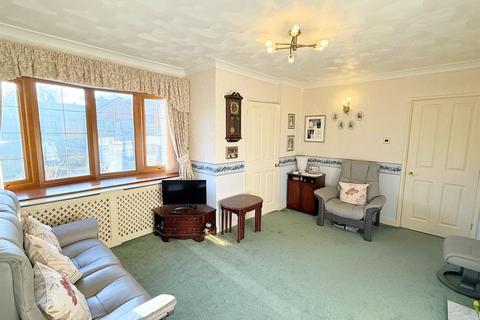 2 bedroom semi-detached bungalow for sale, Hillmorton Road, Four Oaks, Sutton Coldfield
