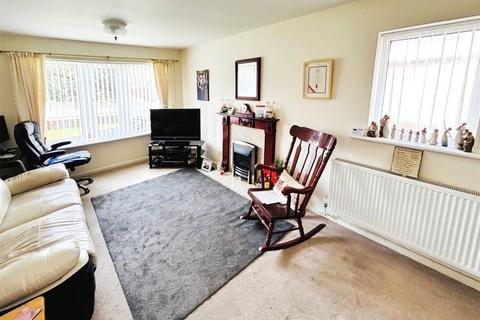 2 bedroom bungalow for sale, Bretton Avenue, Goole DN14