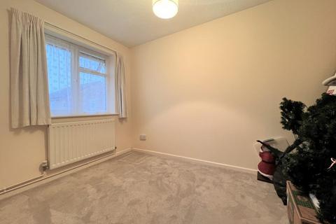 2 bedroom semi-detached house to rent, Rowan Park, Barnstaple