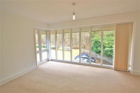 3 bedroom flat for sale, South Courtyard, The Manor, Herringswell IP28