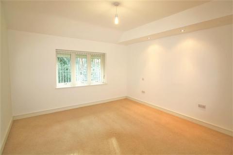 3 bedroom flat for sale, South Courtyard, The Manor, Herringswell IP28