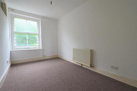 2 bedroom flat to rent, Cavendish House, 9 Larkstone Terrace, Ilfracombe