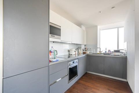 3 bedroom flat for sale, Maine Tower, Canary Wharf, London, E14