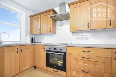 2 bedroom flat to rent, Fairview Court, NW4