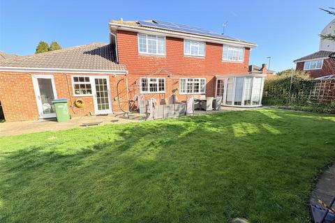 4 bedroom detached house for sale, The Paddock, Fareham PO14