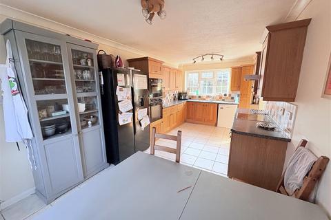 4 bedroom detached house for sale, The Paddock, Fareham PO14