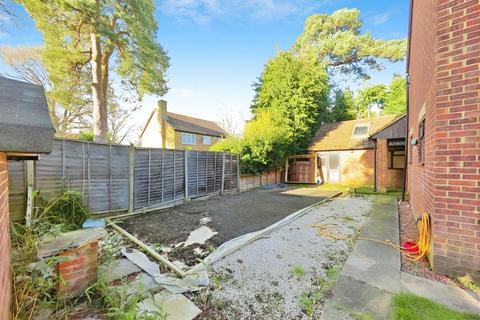 58a Barkham Ride, Finchampstead, Wokingham, RG40 4ET