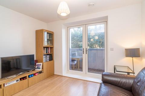 1 bedroom apartment for sale, Manor Way, Borehamwood, WD6