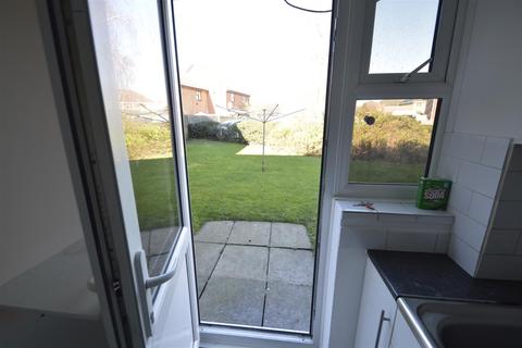 10 Wallers Close, Dagenham, RM9 6YF