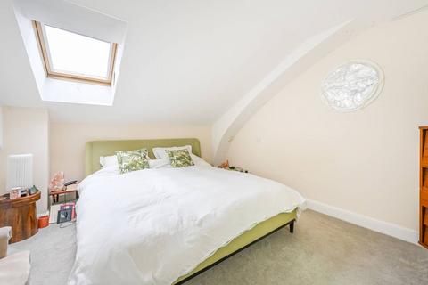 2 bedroom flat for sale, Ensign Street, City, London, E1